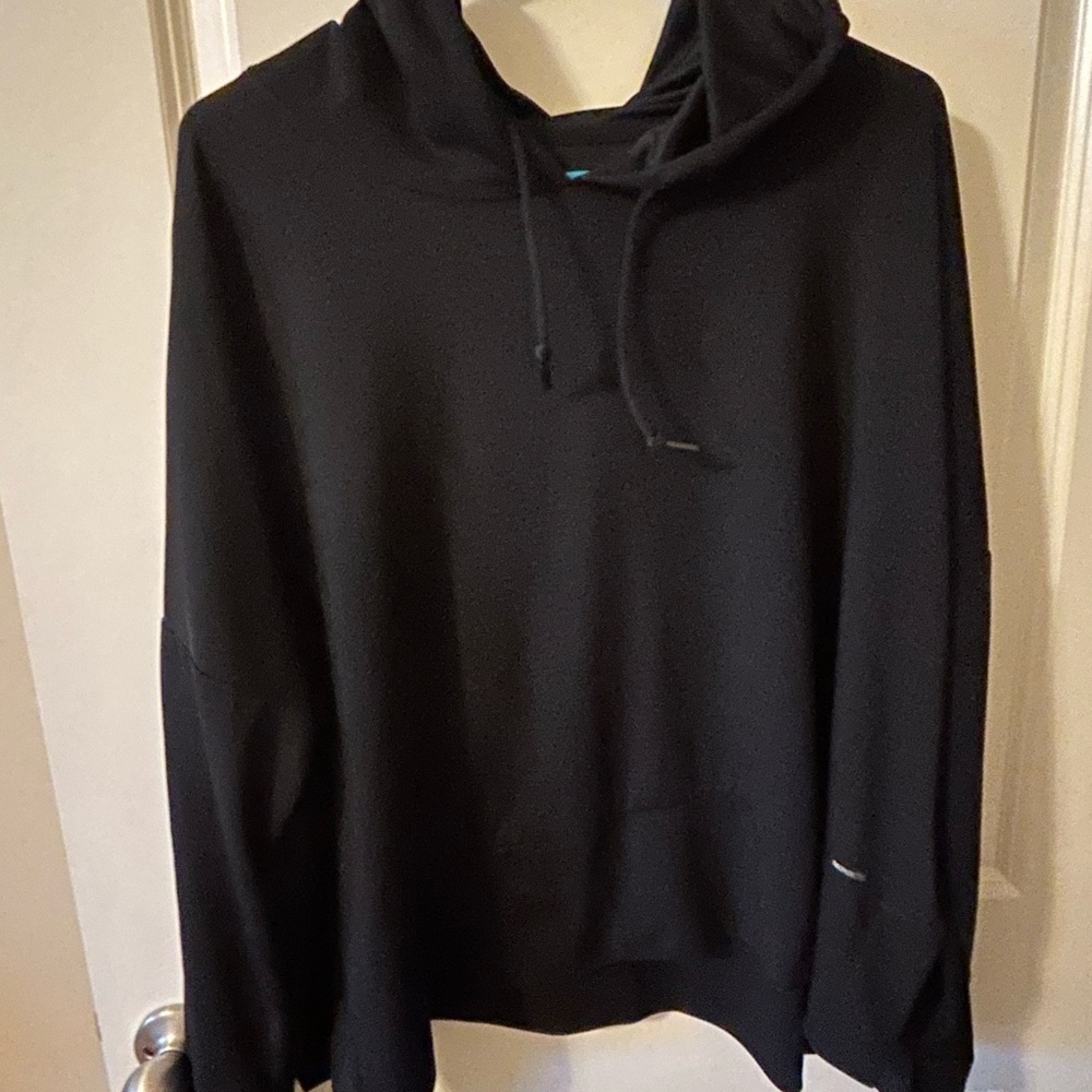 Mondetta Performance Black Hoodie